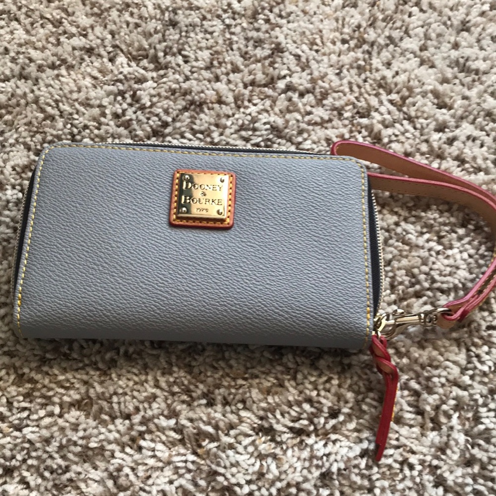 Dooney and Bourke wristlet